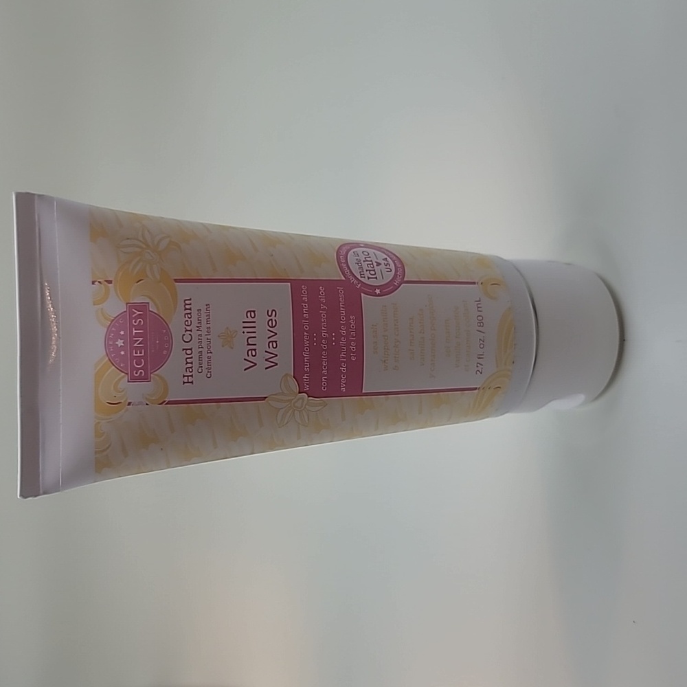 Scentsy Hand Cream Vanilla Waves